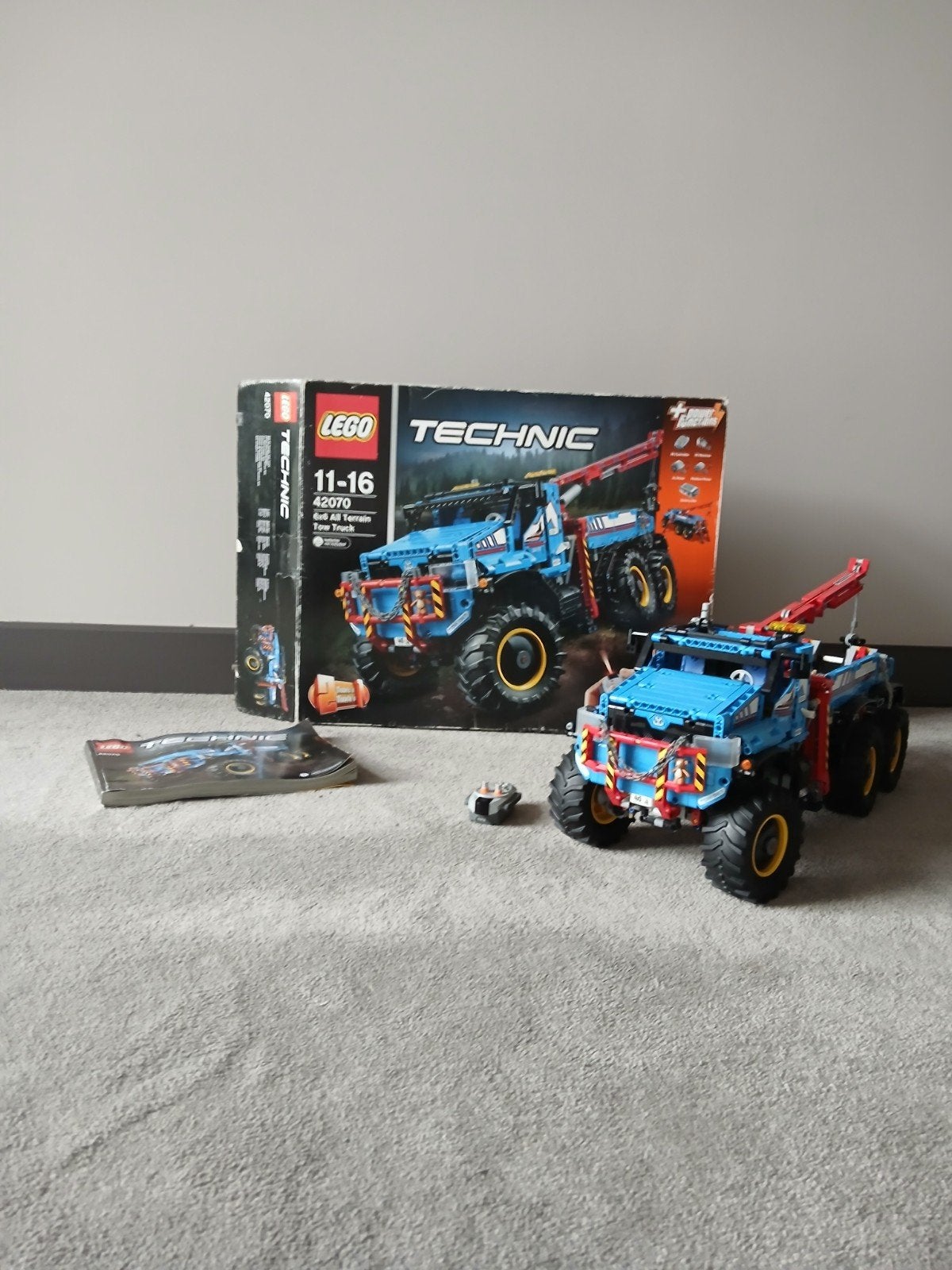 LEGO Technic 42070 6x6 All Terrain Sleepwagen, Ophalen of Verzenden, Gebruikt