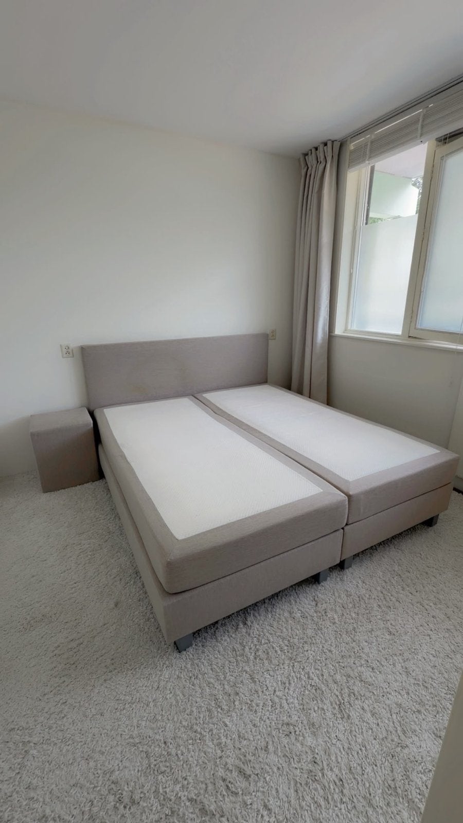 Tweepersoons boxspring 180 x 200, Ophalen, Gebruikt, Beige, Tweepersoons