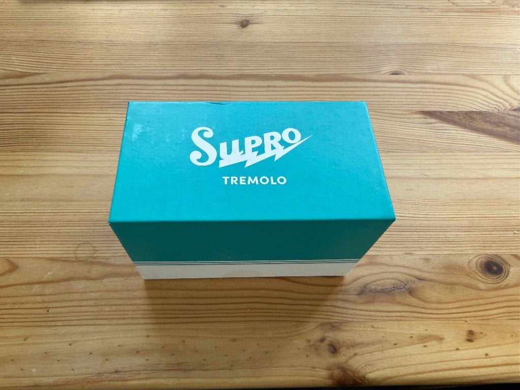 Foto 10 van Supro 1310 Tremolo + versterker overdrive