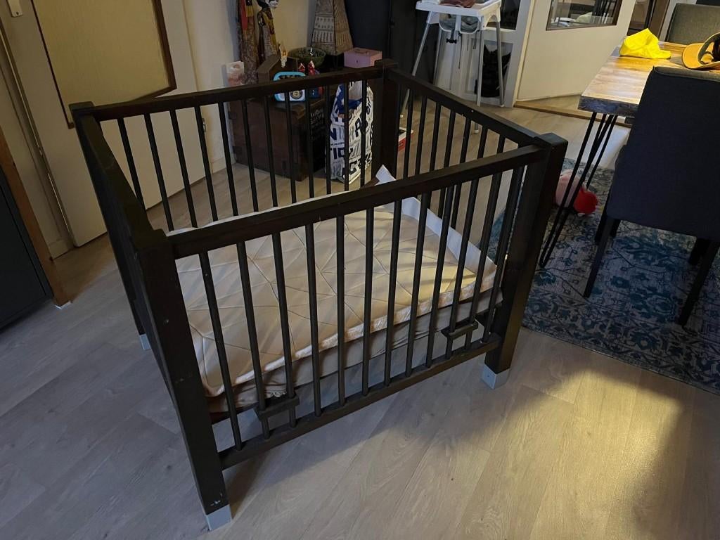 Box voor baby inclusief matrasje en boxkleden, Ophalen, Gebruikt