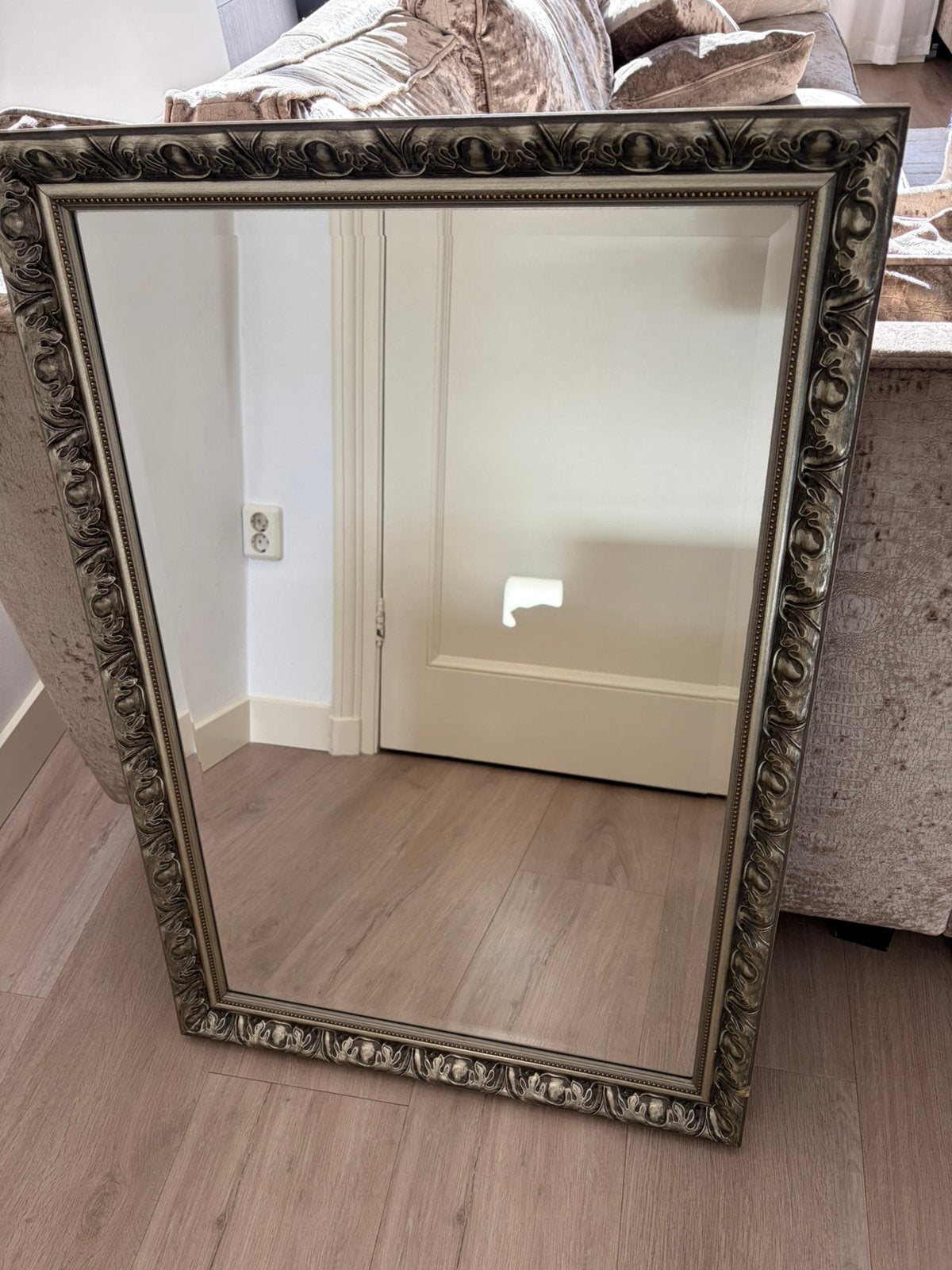 Mooie grote spiegel met houten lijst, facet geslepen, Ophalen of Verzenden, Zo goed als nieuw, Minder dan 100 cm, Rechthoekig