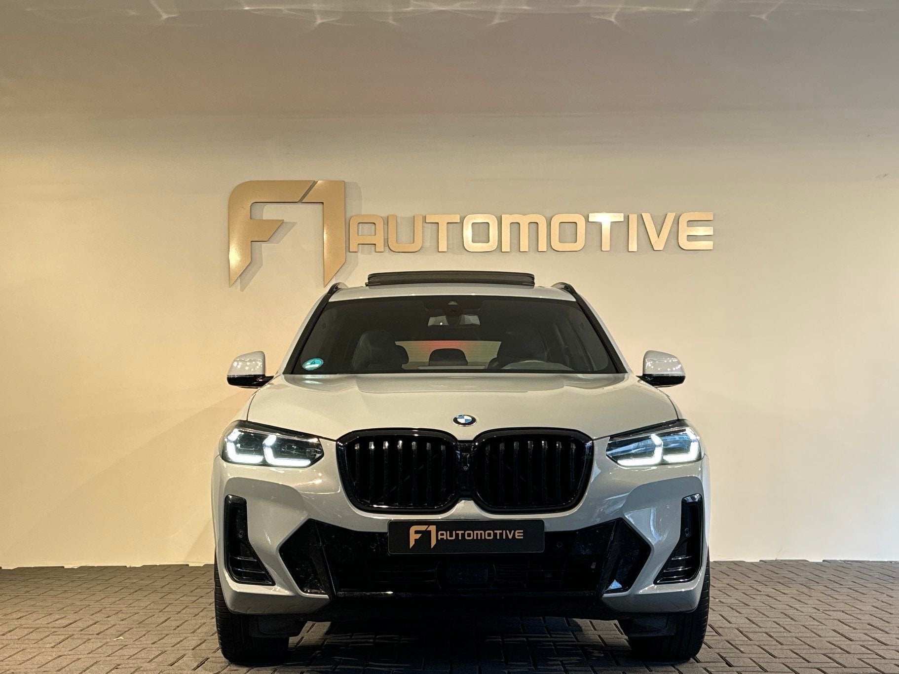 BMW X3 XDrive30i High Executive Pano|Keyless|Memory|HuD|Sfee, Auto's, 1998 cc, Gebruikt, Euro 6, 4 cilinders