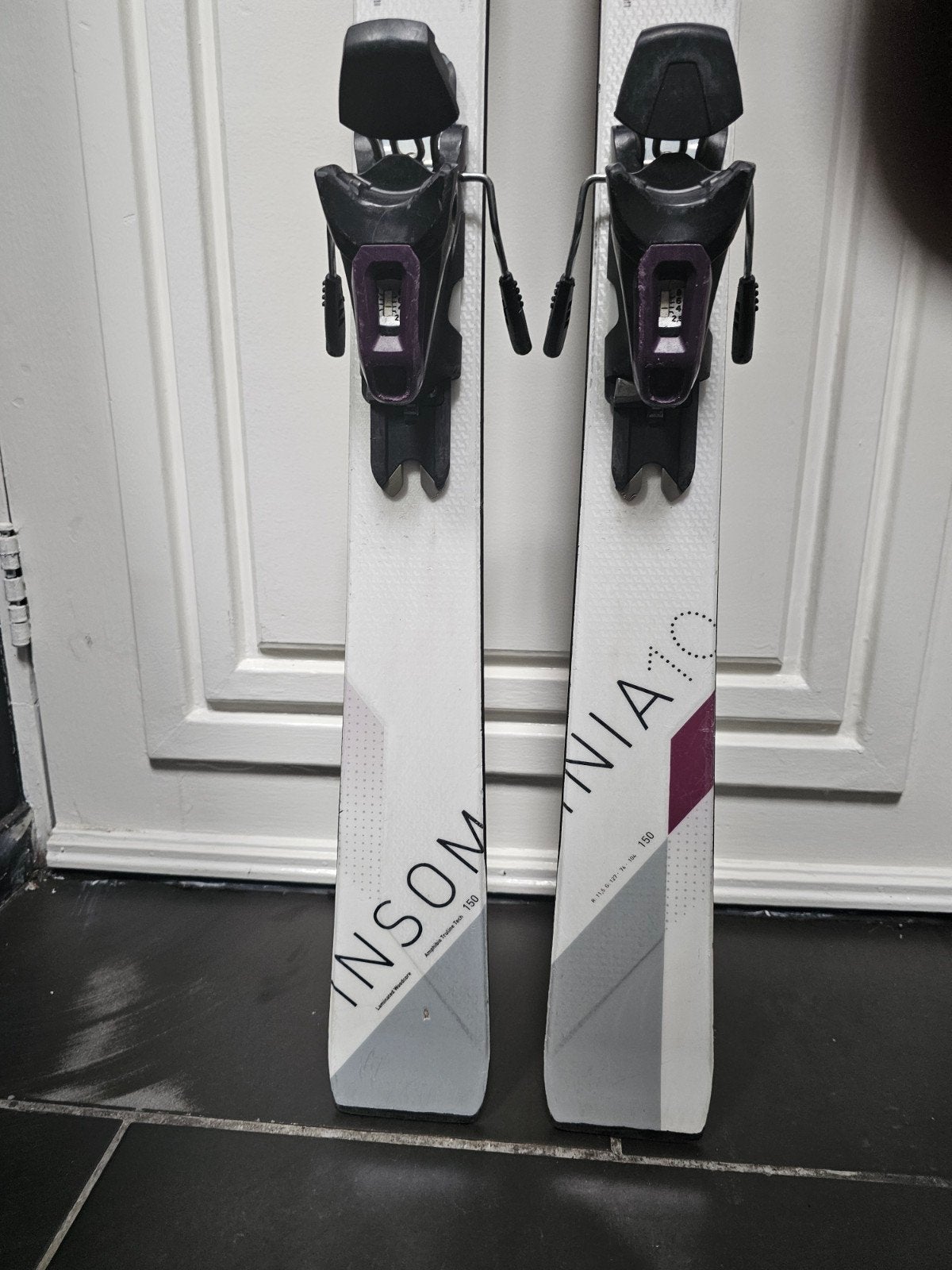 150cm ELAN INSOMNIA 10 DAMES ALL SNEEUW ALL ROUN SKI, Overige merken, 140 tot 160 cm, Ophalen of Verzenden, Zo goed als nieuw