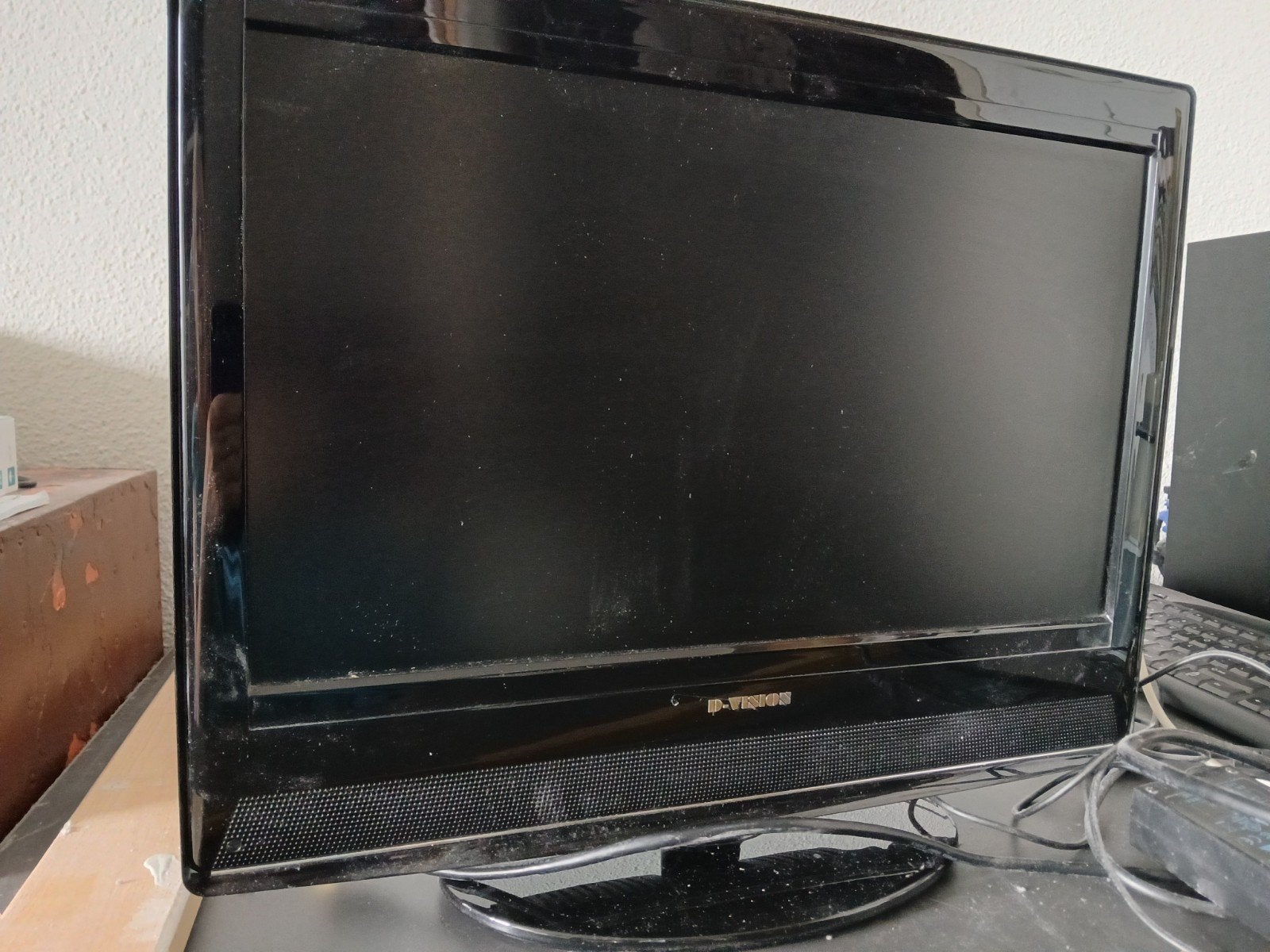 D-Vision LCD TV 48 cm (19 inch), Gebruikt, 50 Hz, LCD, 40 tot 60 cm