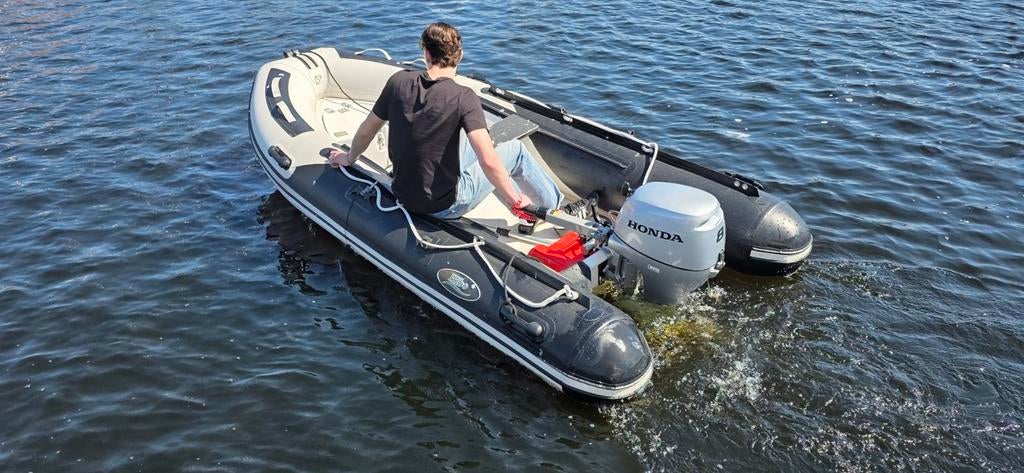 Hibo 330 RIB met nwe Honda 8pk bbmotor en trailer, 8 pk, Buitenboordmotor, Ophalen, Polyester/glasvezel