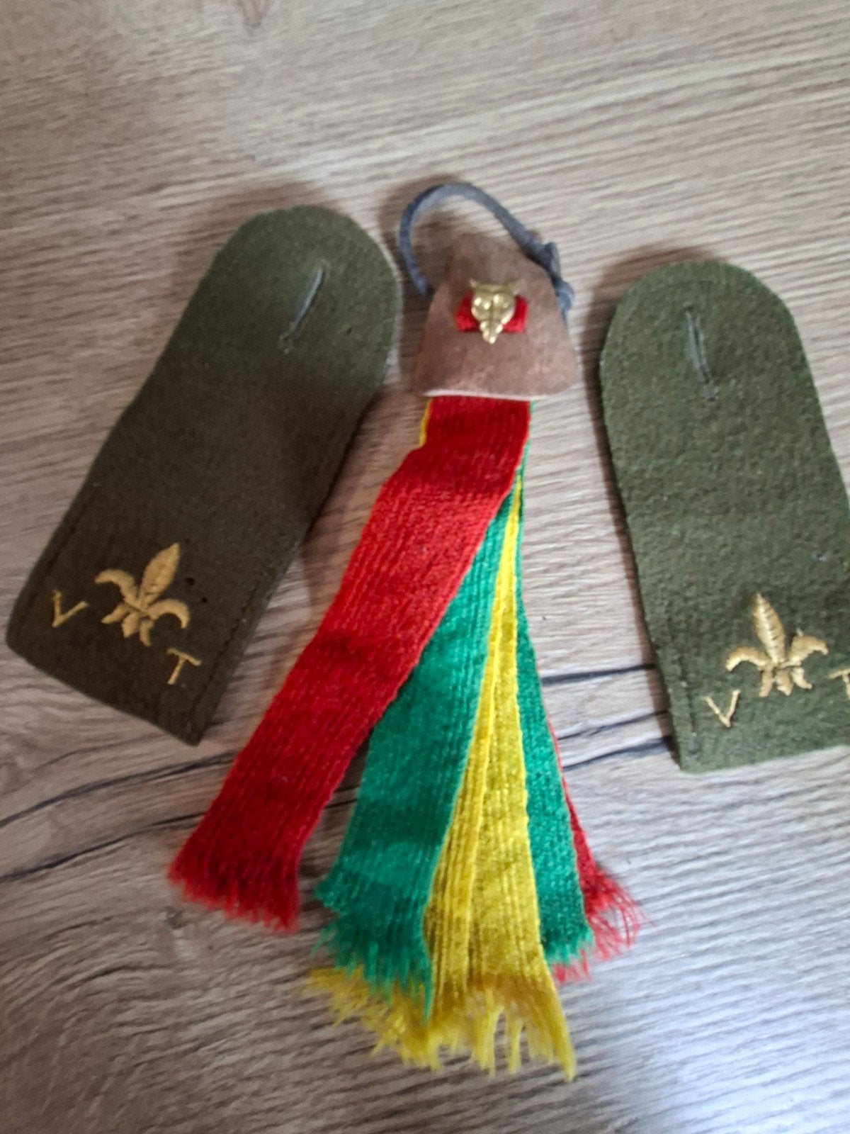 Vintage Scouting VT-linten met speldje en epaulette, Verzamelen, Ophalen of Verzenden