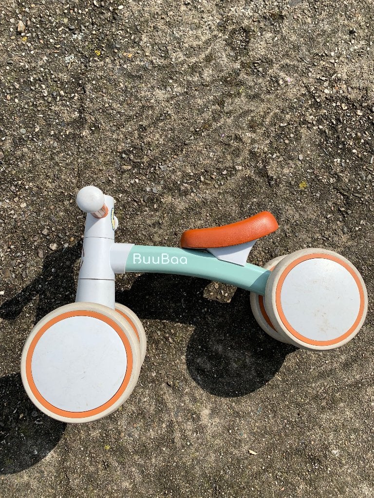 Loopfiets Buubaa, Kinderen en Baby's, Speelgoed | Buiten | Voertuigen en Loopfietsen, Ophalen, Gebruikt, Loopfiets
