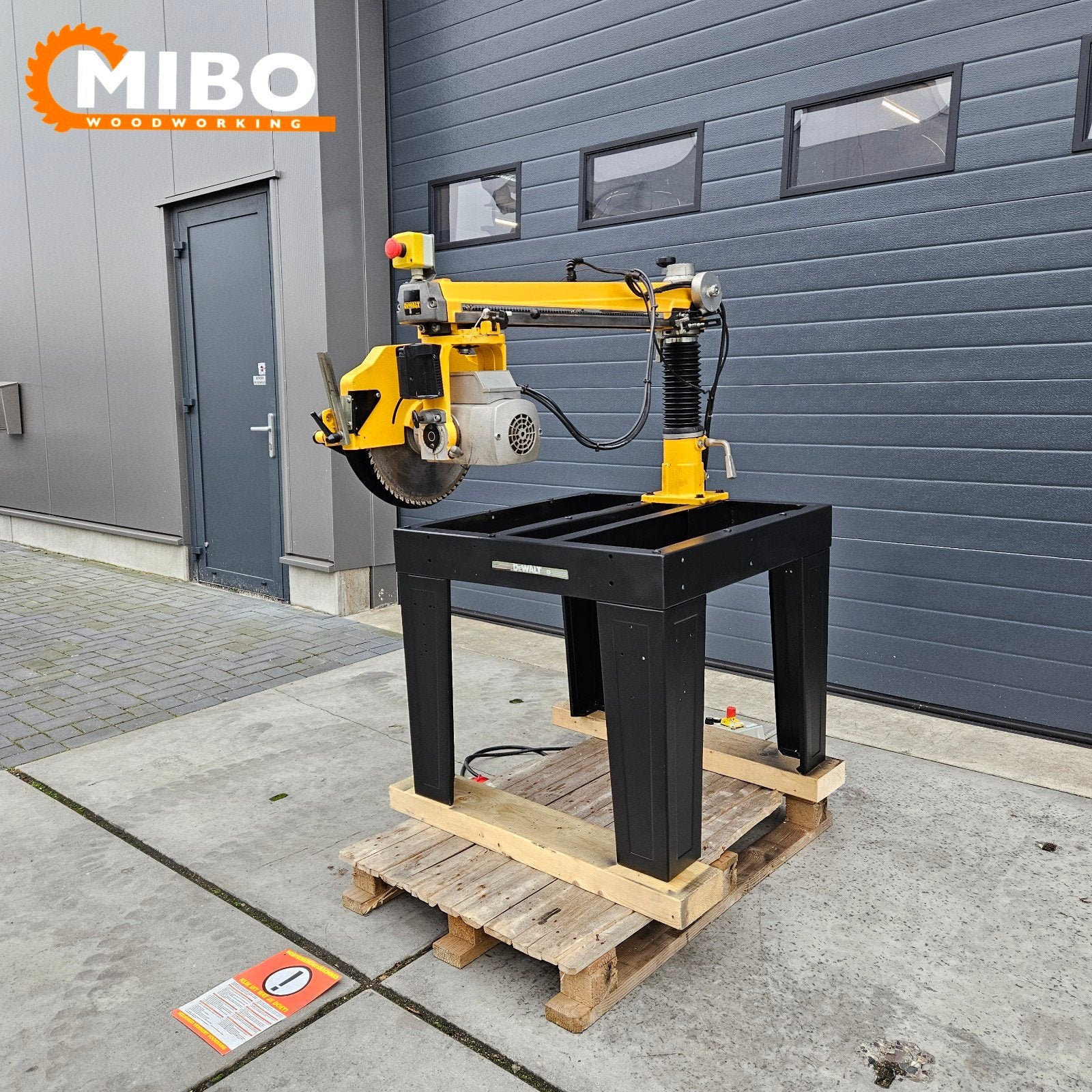 Dewalt afkortzaag radiaalzaag *** Nieuwstaat ***, 70 mm of meer, Ophalen of Verzenden, Zo goed als nieuw, Afkortzaag