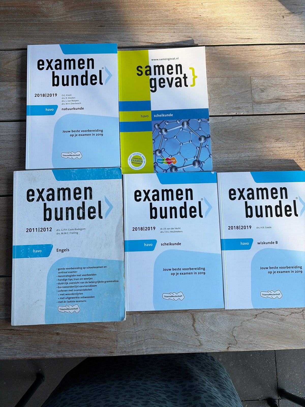 Examenbundels HAVO (Natuurkunde, Scheikunde, Engels, Wiskund, Boeken, Schoolboeken, Gelezen, Natuurkunde, HAVO, Ophalen of Verzenden