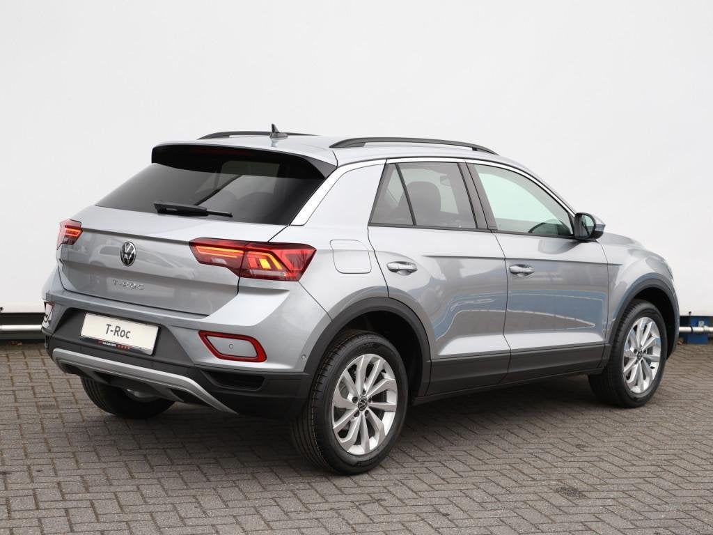 Volkswagen T-Roc 1.5 TSI Life Edition 150 pk DSG | NL-Auto |, Auto's, Stof, 4 cilinders, 150 pk, Origineel Nederlands