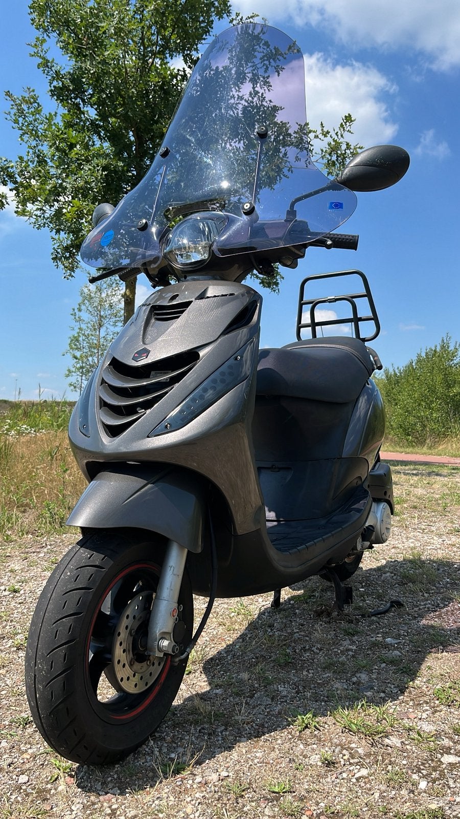 Piaggio ZIP 4T – nette staat – windscherm & achterrek, Ophalen, Zo goed als nieuw, Benzine, Zip