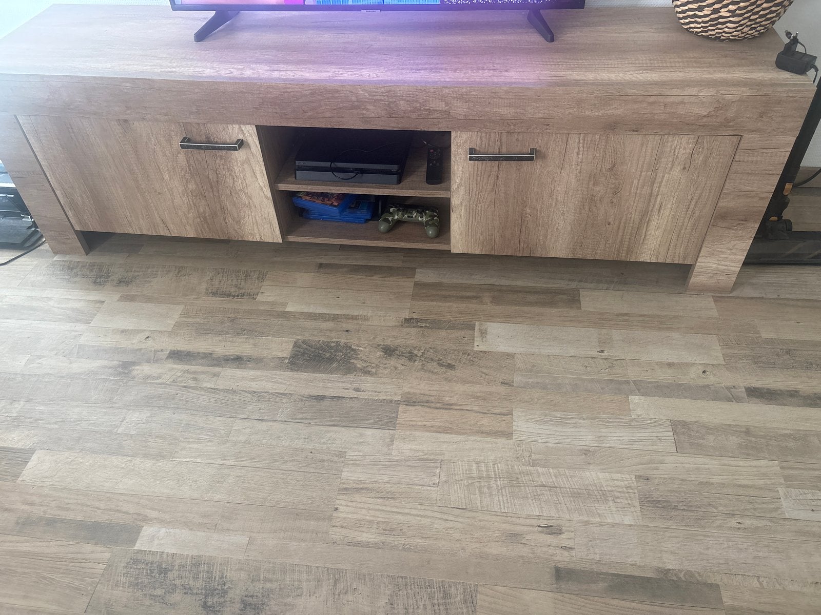 Moderne TV-meubel met opbergruimte, Huis en Inrichting, Kasten | Televisiemeubels, Ophalen, Gebruikt, 100 tot 150 cm, Minder dan 100 cm