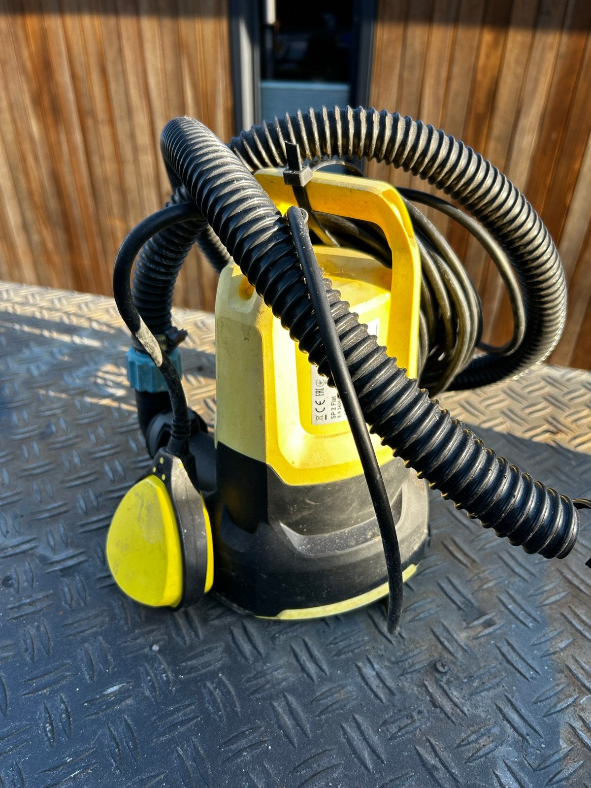 Kärcher SP 2 Flat Dompelpomp, Ophalen of Verzenden, Gebruikt, Elektrisch, Dompelpomp