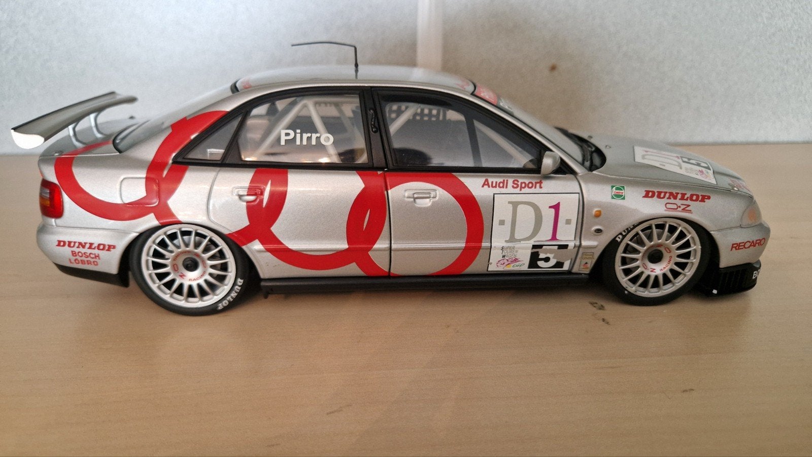 Audi A4 Quattro DTM Modelauto - Gedetailleerd Schaamodel, Ophalen of Verzenden, Zo goed als nieuw