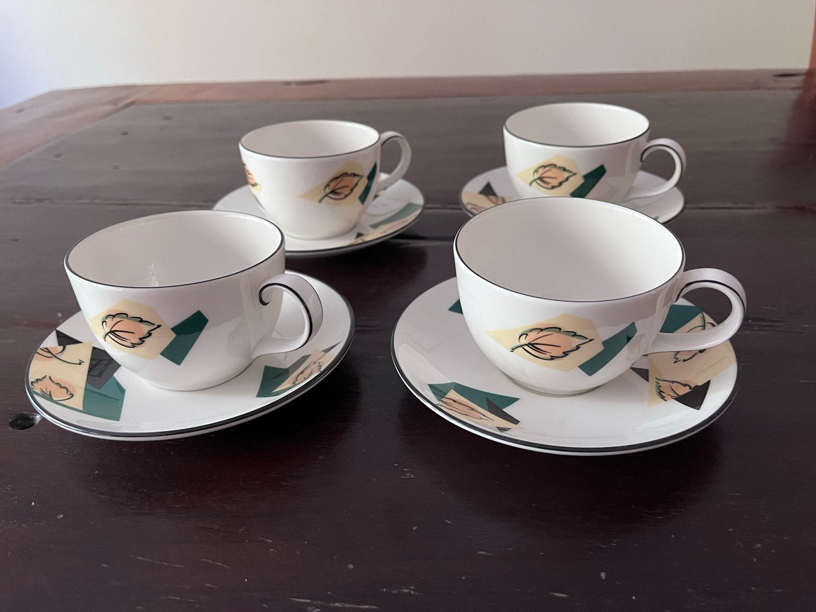 Royal Doulton Everyday Central Park kop en schotels (4x), Overige merken, Ophalen of Verzenden, Zo goed als nieuw, Modern