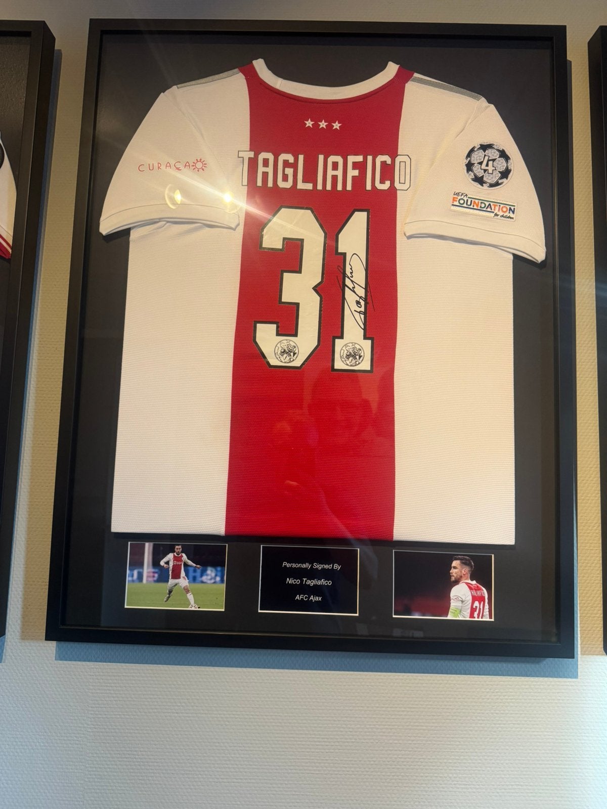 Nico Tagliafico ajax shirt in lijst, Verzamelen, Sportartikelen en Voetbal, Ophalen, Nieuw, Ajax, Shirt