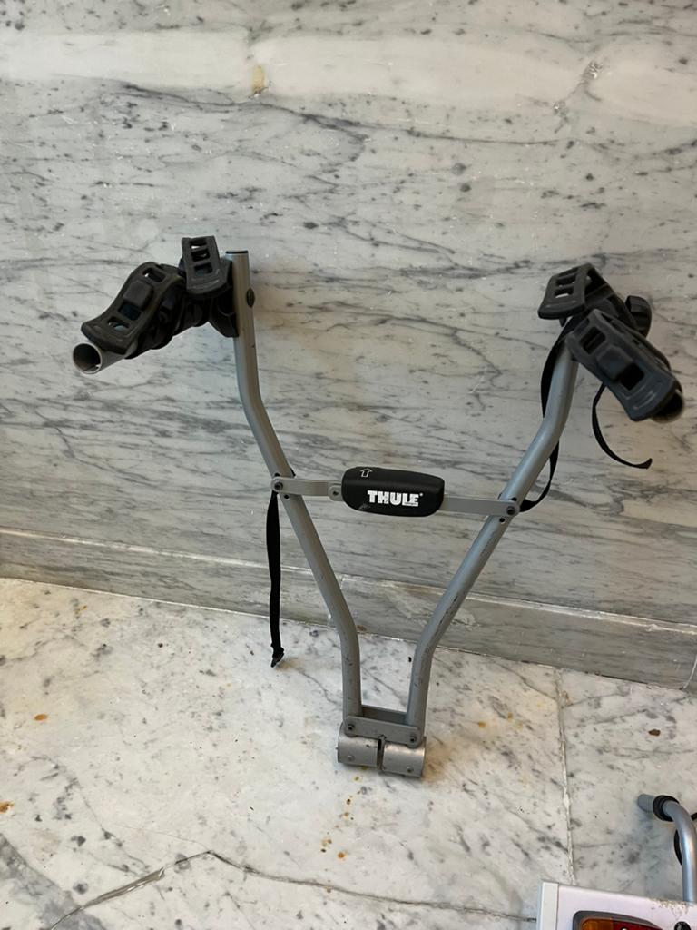 Thule Xpress voor 2 fietsen met verlichtingsbalk, Auto diversen, Fietsendragers, Ophalen, 2 fietsen, Gebruikt, Trekhaakdrager