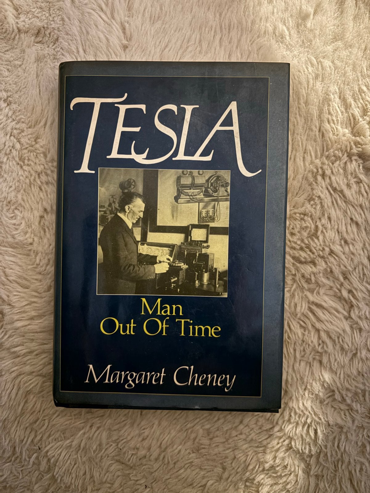 Tesla: Man Out Of Time - Biografie van Nikola Tesla, Boeken, Ophalen of Verzenden, Gelezen, Wetenschap