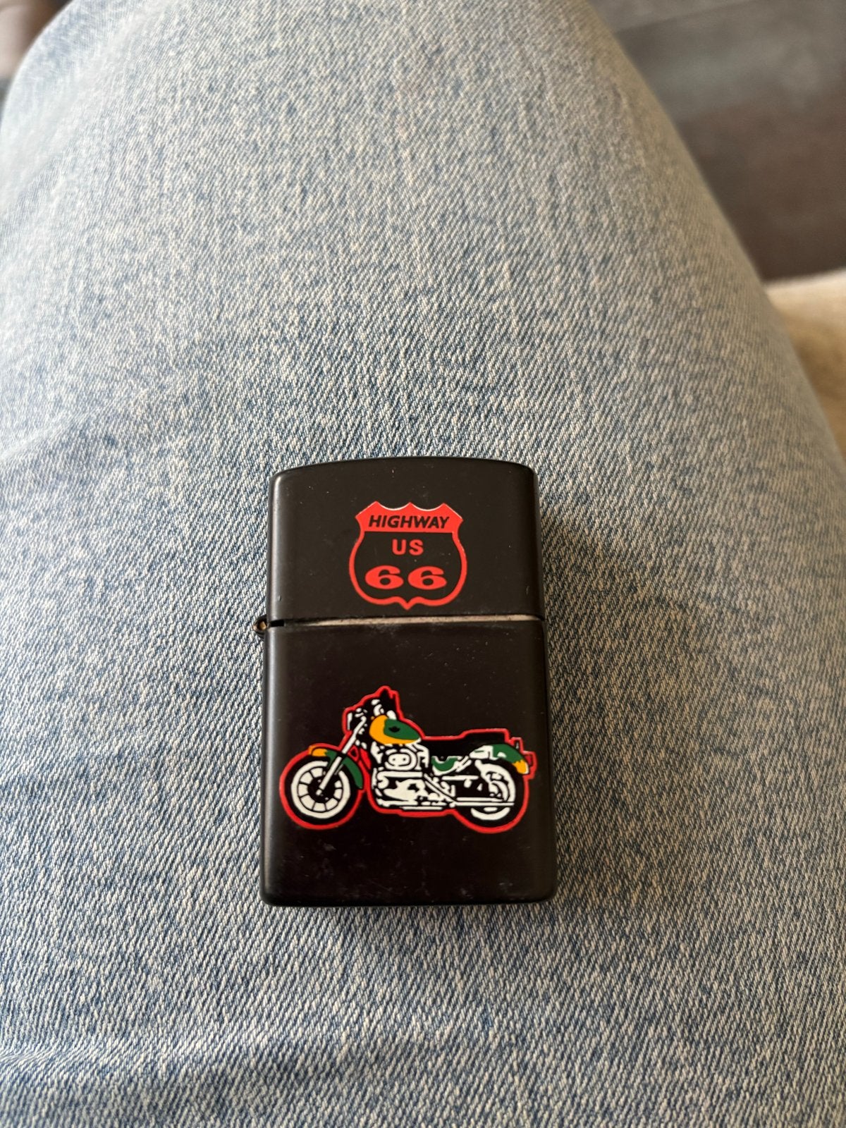Zippo aansteker Highway US 66 met motorafbeelding, Ophalen of Verzenden, Gebruikt, Aansteker