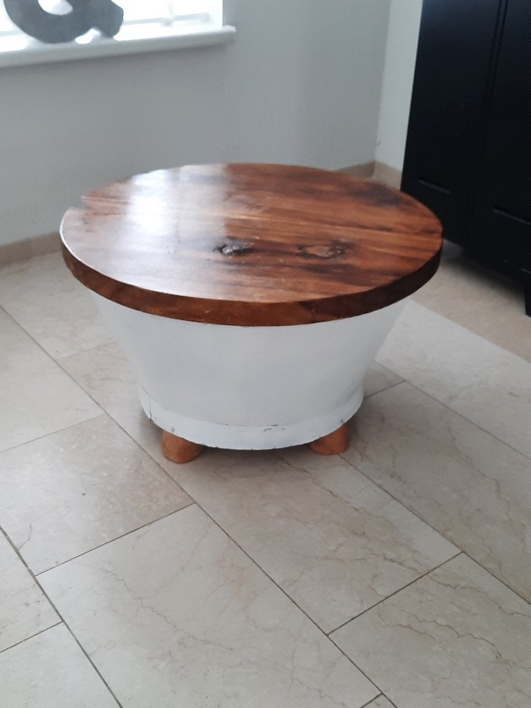 Rustieke Salontafel / Bijzettafel – Rond met Dik Houten Blad, Huis en Inrichting, Tafels | Salontafels, Ophalen, Gebruikt, 100 tot 150 cm