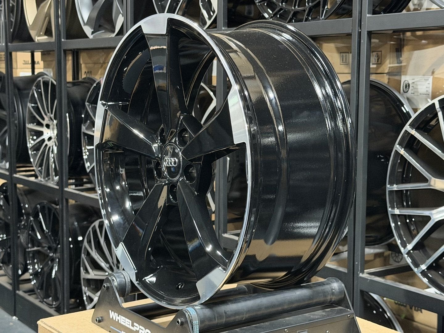 19 inch Audi ROTOR STYLE velgen A3 S3 RS3 A4 Q3 Q5 Golf 7 8, Auto-onderdelen, Banden en Velgen, Velg(en), -, -, Nieuw