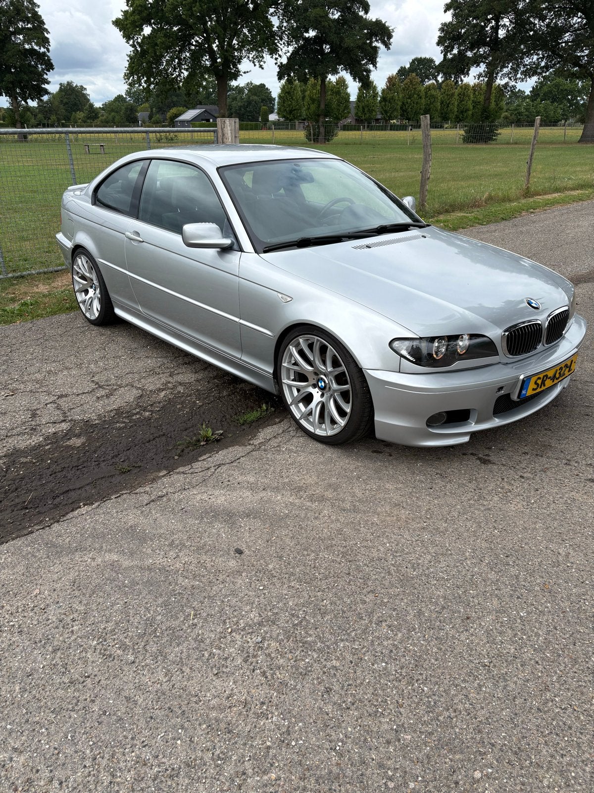 BMW 3-Serie 2.0 CI 318 Coupe AUT 2004 Grijs, Auto's, 1995 cc, Bedrijf, 3-Serie, 1500 kg