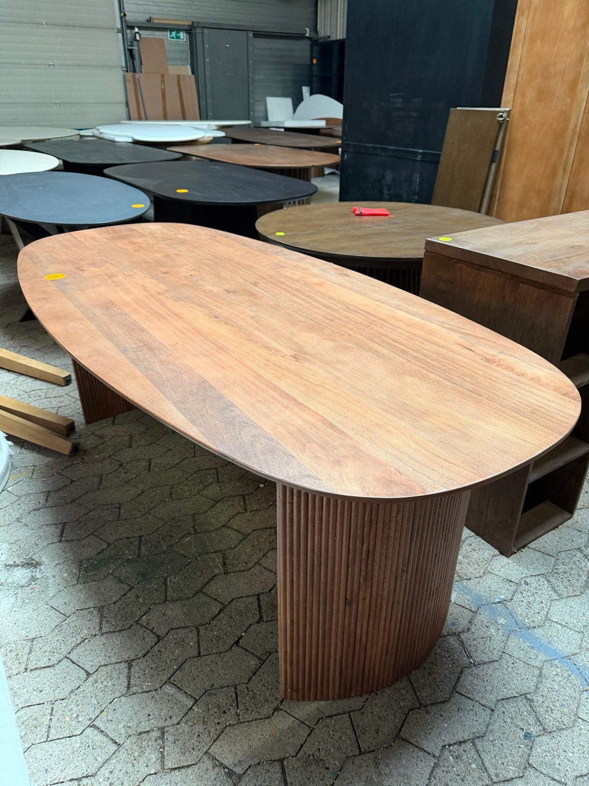 Nieuwe Japandi Eettafel Mangohout 220x100x76 cm, Huis en Inrichting, Ophalen, 50 tot 100 cm, Vijf personen of meer, Ovaal
