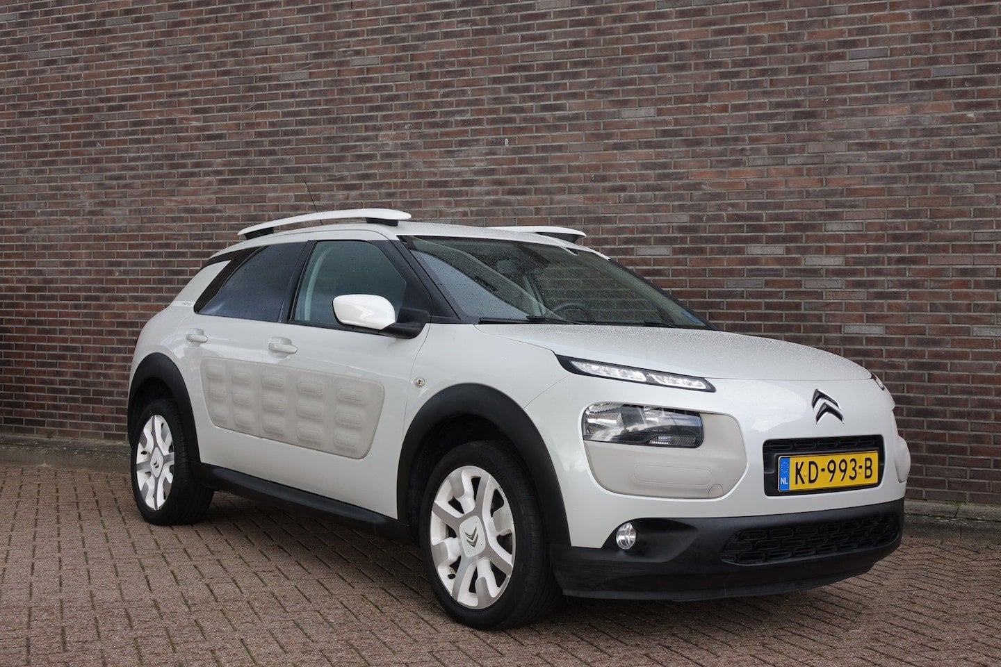Citroën C4 Cactus 1.2 PureTech Navigatie, camera, PDC, crui, Voorwielaandrijving, Gebruikt, 1199 cc, 82 pk
