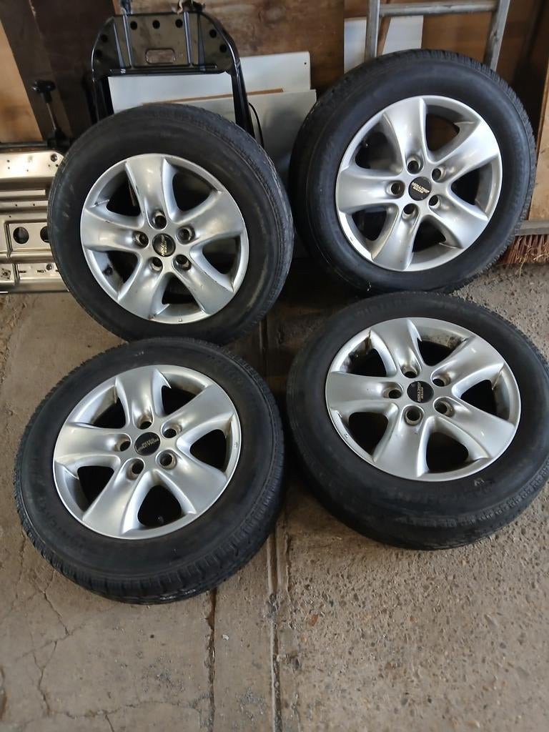 4xVito lm velgen oudere banden 16 inch, Ophalen, Gebruikt