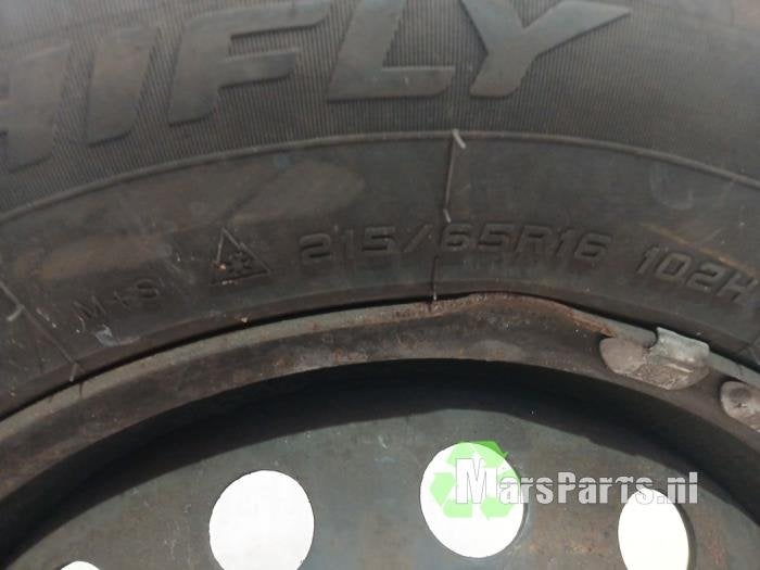 Velg + Winterband van een Renault Trafic, Gebruikt, -, -, Ophalen of Verzenden