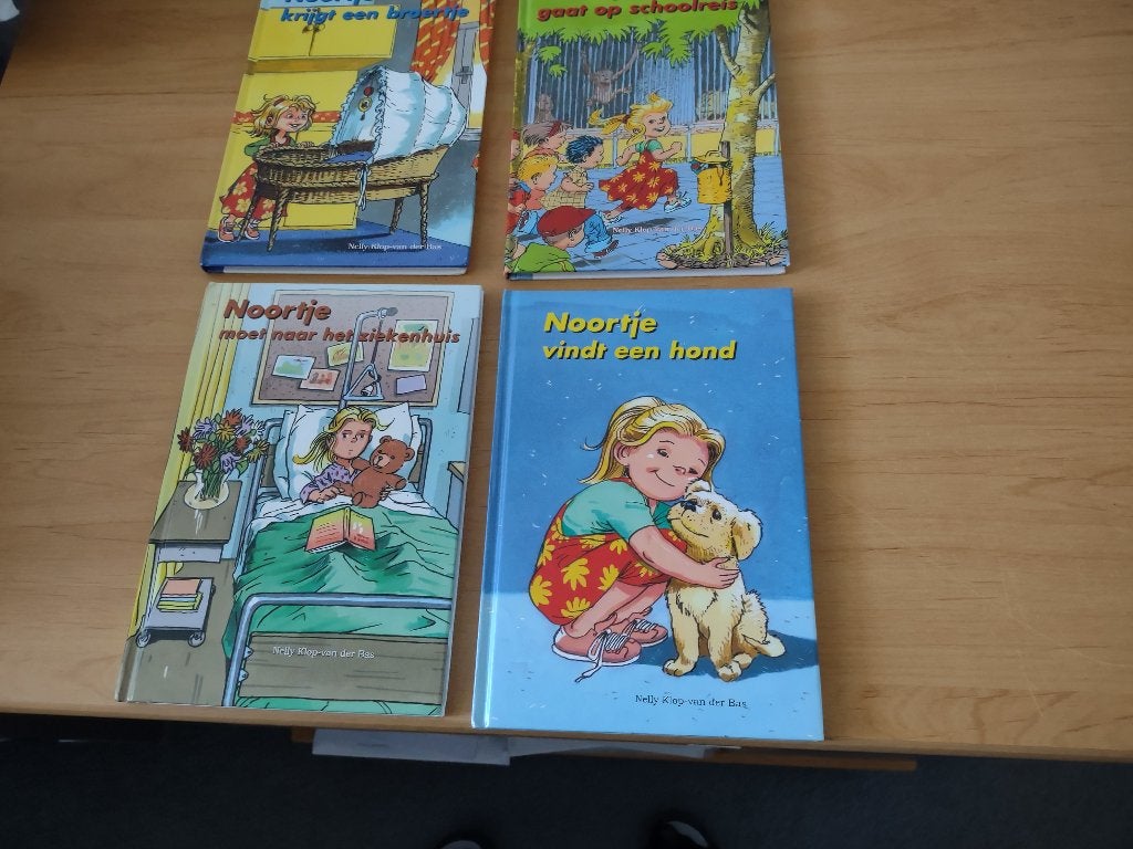 Noortje (4x)- Nelly Klop-van der Bas, Ophalen of Verzenden, Gelezen, Fictie algemeen