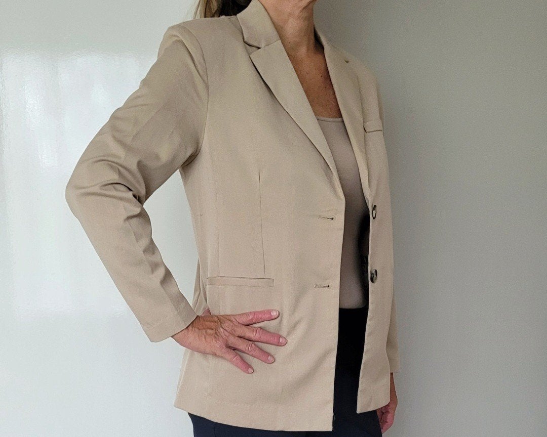Erg mooie blazer met stretch S Beige Zand colbert, Kleding | Dames, H&M, Verzenden, Beige, Zo goed als nieuw