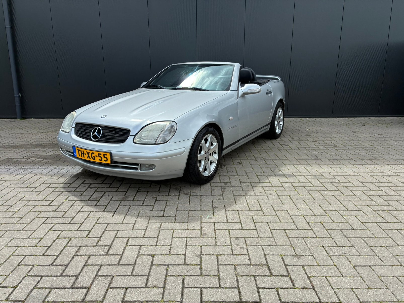 Mercedes Benz SLK 2.0 Slk200 Roadster 1998 Grijs, Auto's, Mercedes-Benz, 1998 cc, 4 cilinders, Cabriolet, Handgeschakeld