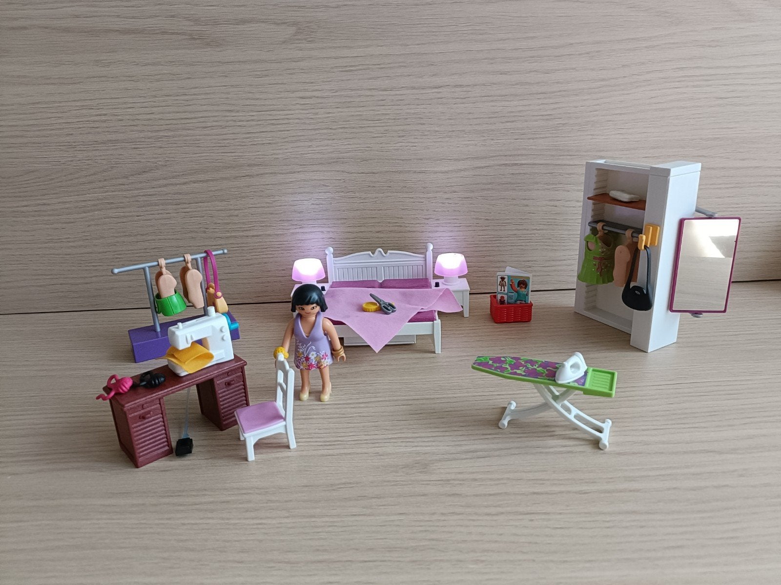 Playmobil slaapkamer met mode hoek 70208, Kinderen en Baby's, Speelgoed | Playmobil, Ophalen of Verzenden, Gebruikt