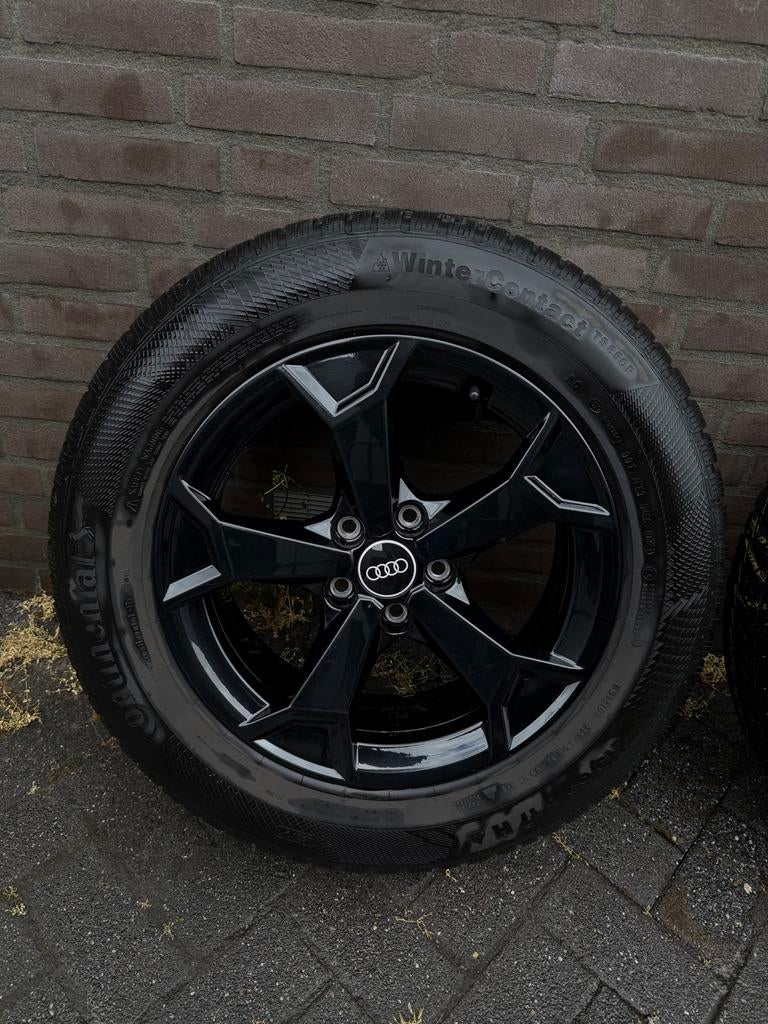Audi winterset 17 inch Q3, Auto-onderdelen, Banden en Velgen, Banden en Velgen, 17 inch, Personenwagen, Gebruikt