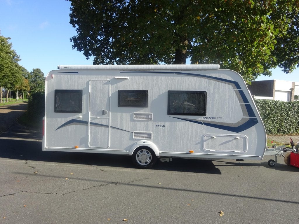 Foto 5 van Caravelair Antares 470 Met Mover en Luifel