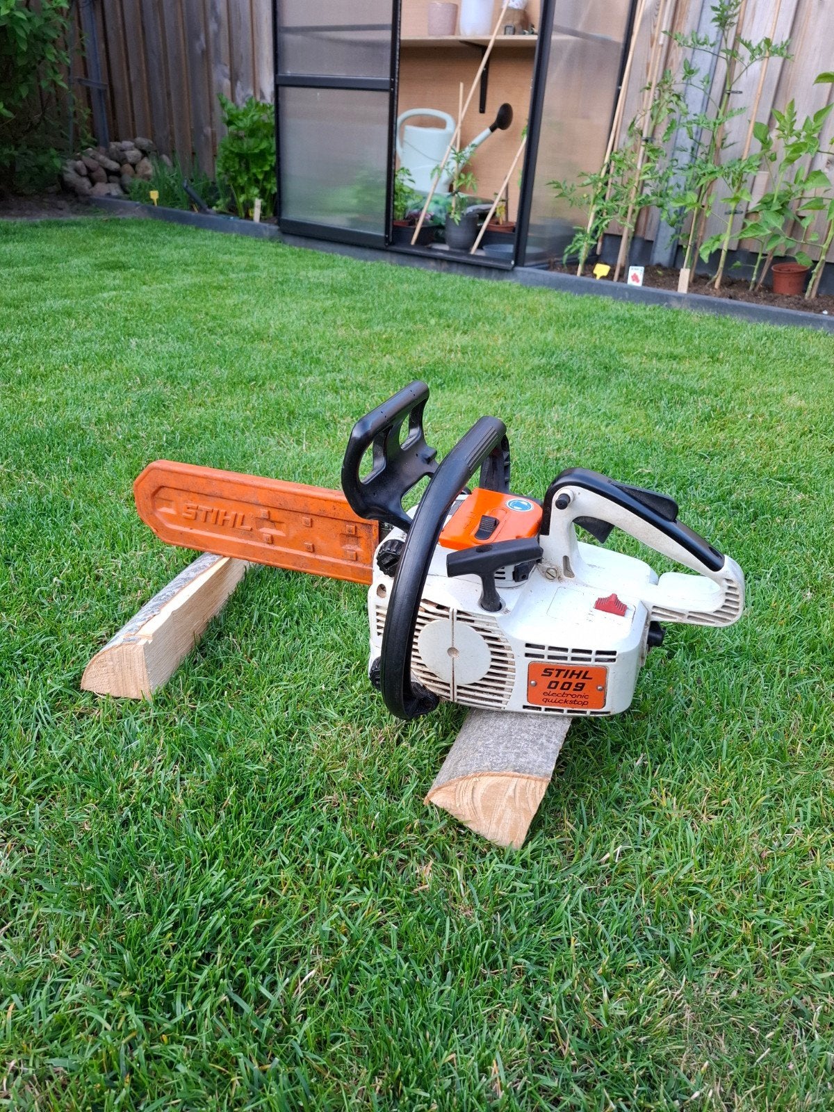 Stihl 009 tophandle kettingzaag, nieuwe ketting, Tuin en Terras, Hand-tuingereedschap, Ophalen of Verzenden
