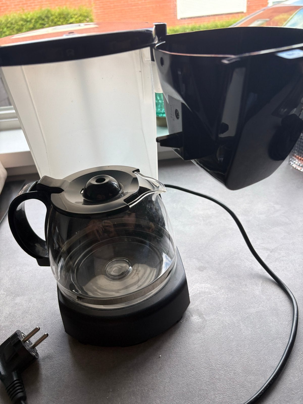 Tristar Koffiezetapparaat - Zwart, 12 kopjes, Ophalen, Afneembaar waterreservoir, Gebruikt, 10 kopjes of meer