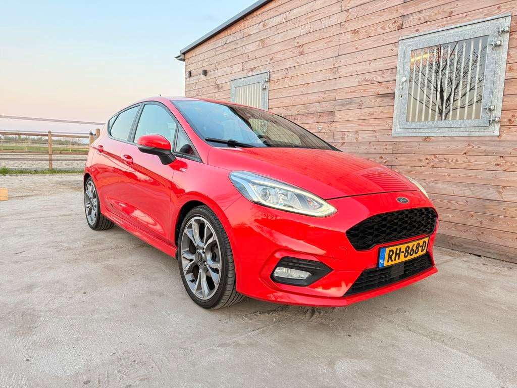 Ford Fiesta ST line | 6 bak | 18 inch | NL auto, Auto's, Voorwielaandrijving, Zwart, 23 km/l, Origineel Nederlands