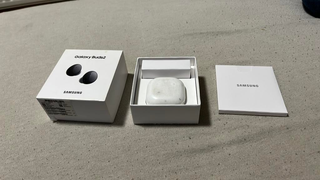 Samung galaxy buds 2, Telecommunicatie, Mobiele telefoons | Oordopjes, Ophalen of Verzenden, Zo goed als nieuw, In oorschelp (earbud)
