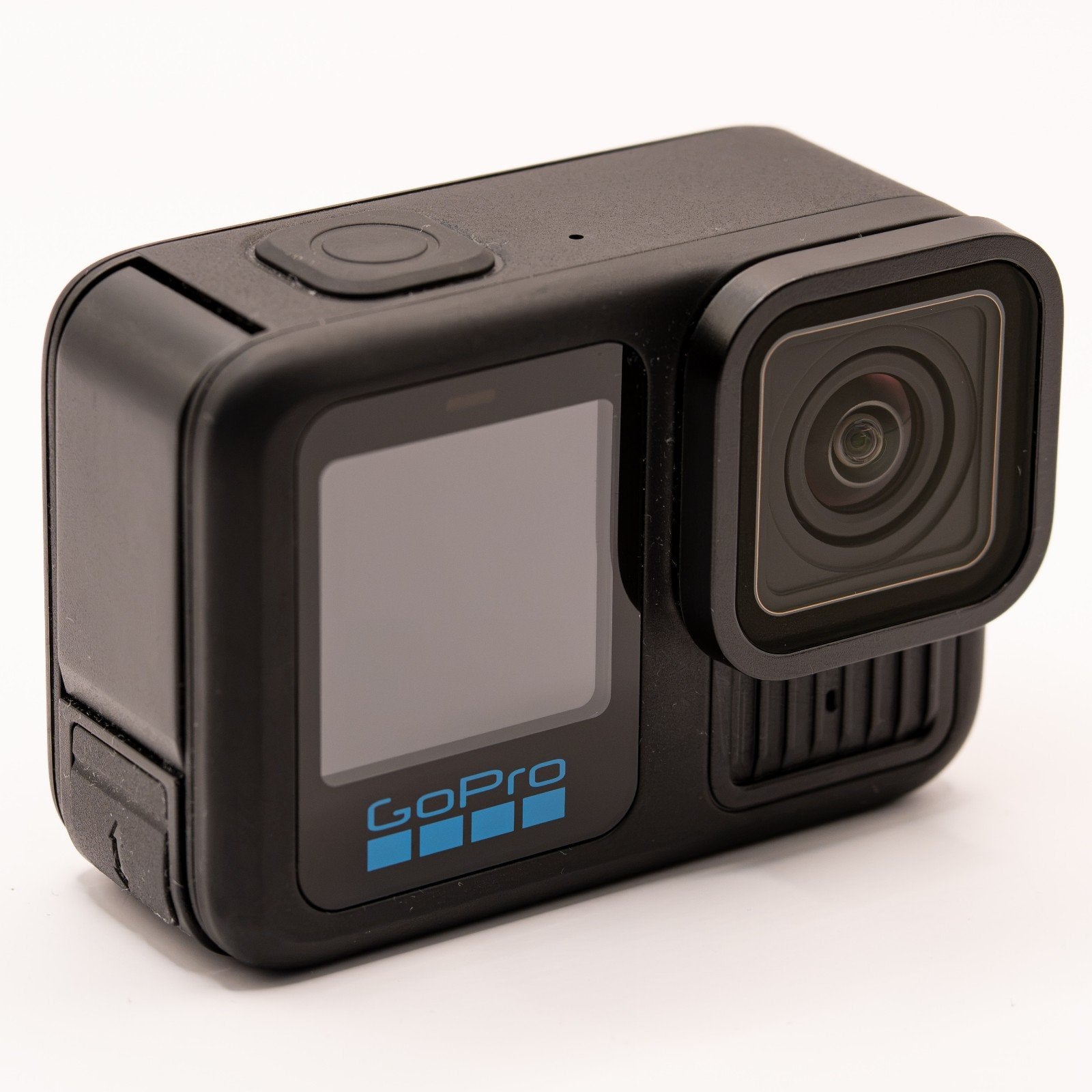 GoPro Hero 13 met 2 extra accu's, oplader en accessoires