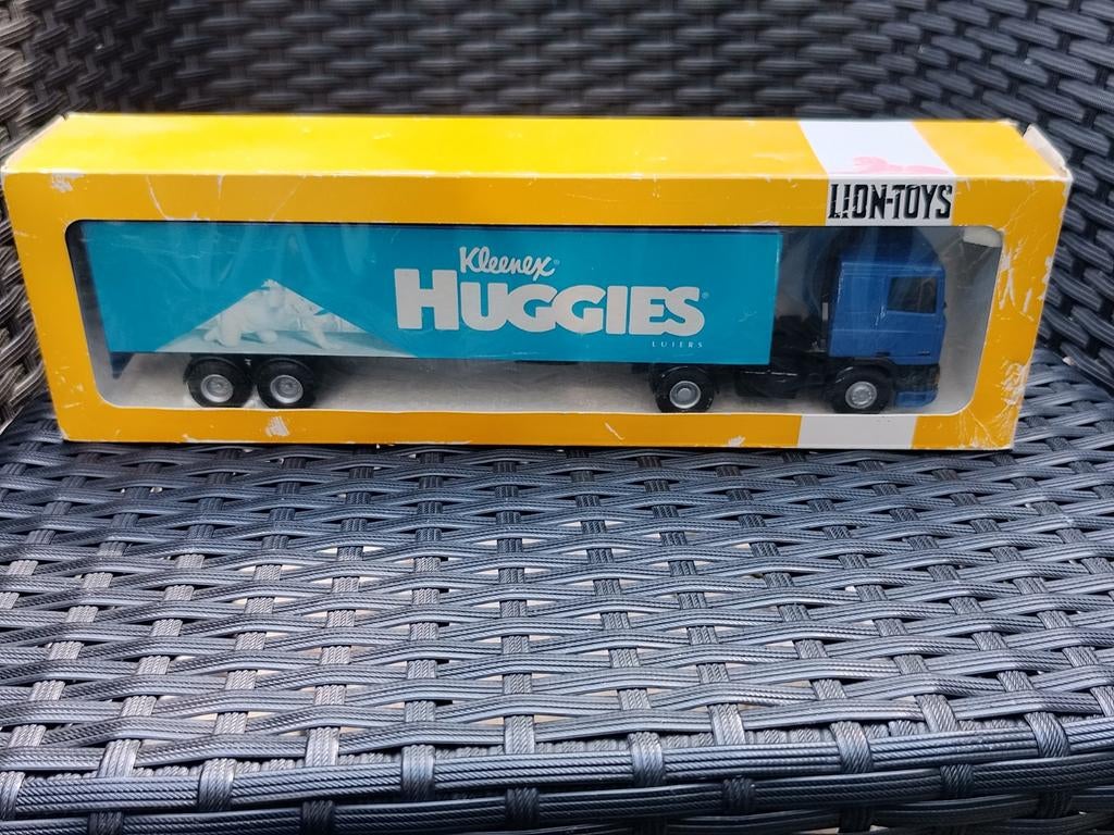 Lion-Toys Kleenex Huggies vrachtwagen model, Ophalen of Verzenden, Gebruikt, Bus of Vrachtwagen, Lion Toys