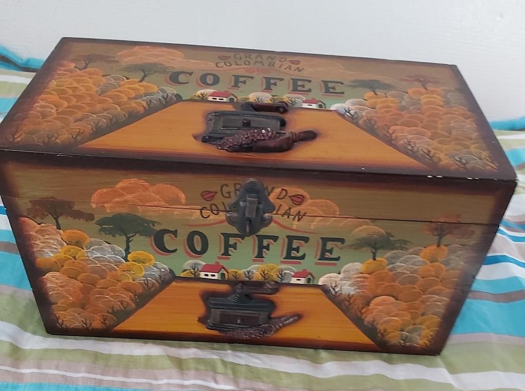 Vintage wooden coffee box ., Ophalen of Verzenden, 50 tot 100 cm, Minder dan 50 cm, Minder dan 50 cm