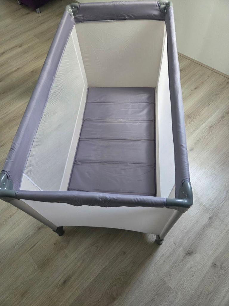 Ding Baby - Peuter Luxe Reisbedje - Grijs, Kinderen en Baby's, Babywiegjes en Ledikanten, Ophalen, Zo goed als nieuw, Reisbedje
