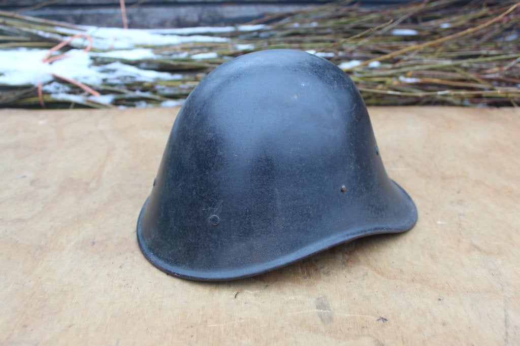 + Nederlandse Zwarte M34 Helm Voor 1940 Mooie Staat +, Verzamelen, Militaria | Tweede Wereldoorlog, Ophalen of Verzenden, Nederland