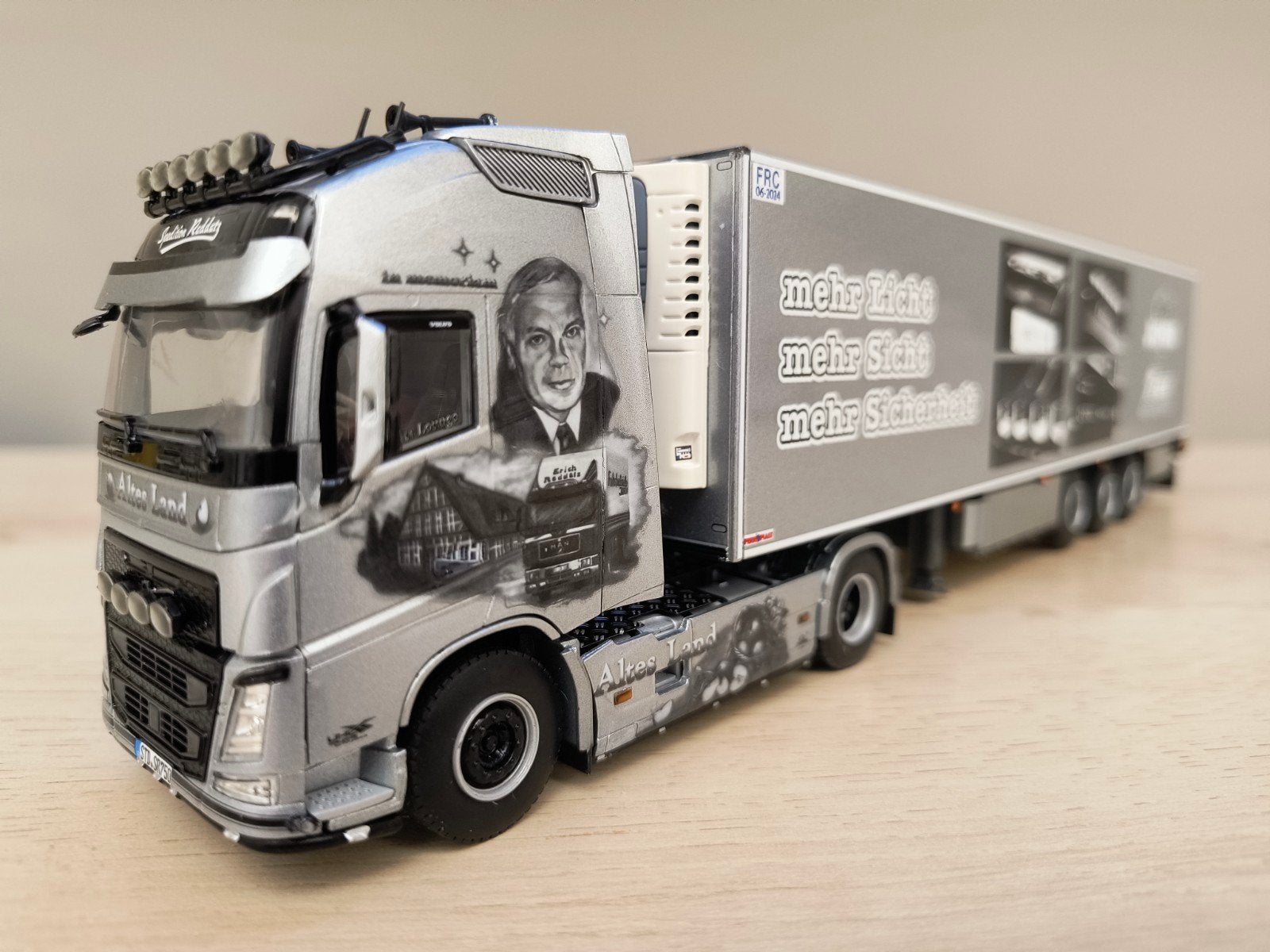 Wsi/Herpa Volvo Raddatz Jork, Ophalen of Verzenden, Zo goed als nieuw, Bus of Vrachtwagen, Wsi