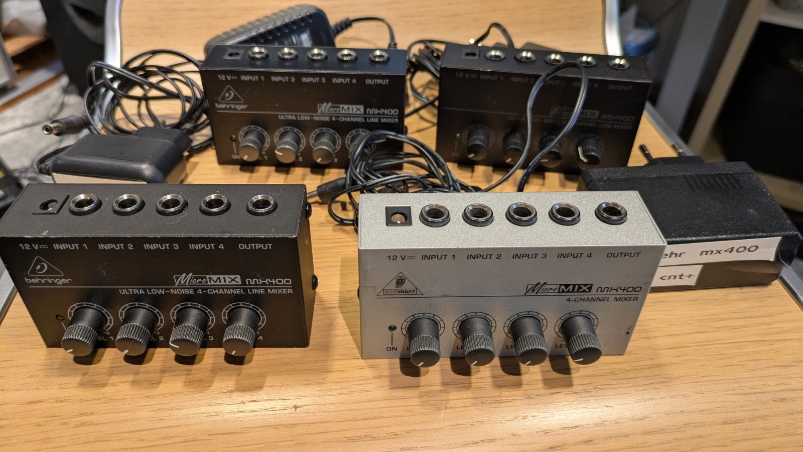 4x Behringer MicroMIX MX400 4-kanaals lijnmixer, Ophalen of Verzenden, Gebruikt, Minder dan 5 kanalen