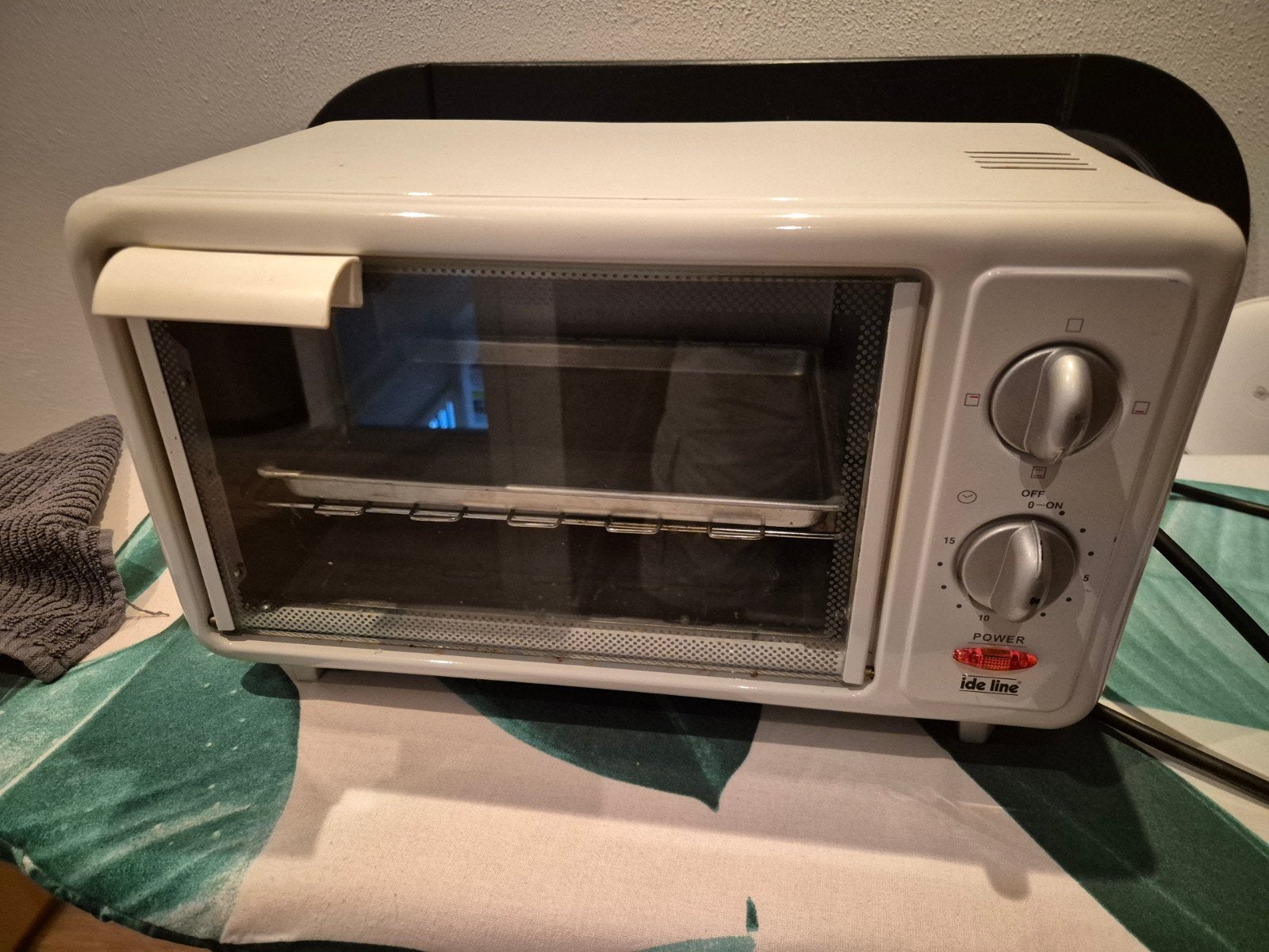 Camping oventje 650 watt, Ophalen of Verzenden, Zo goed als nieuw