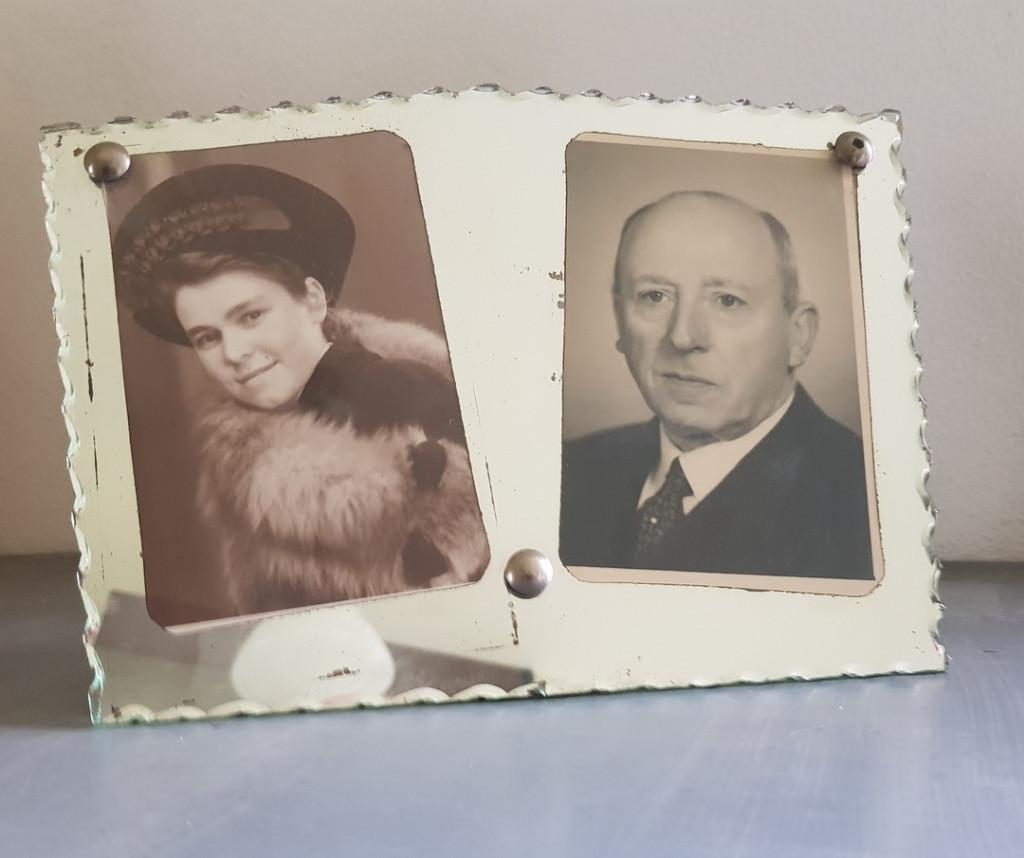 Oud dubbel fotolijstje met spiegelglas, Ophalen of Verzenden
