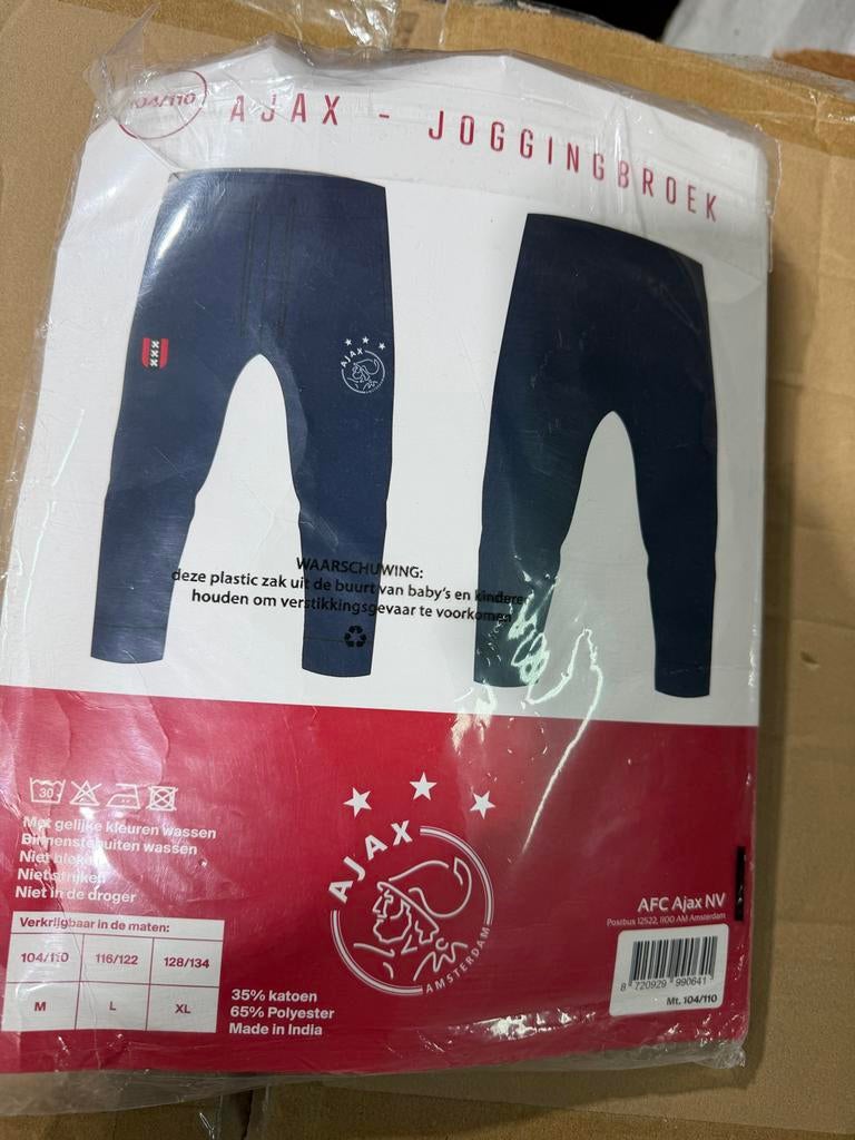 Ajax Joggingbroek Maat 104/110 - Nieuw, Kinderen en Baby's, Kinderkleding | Maat 104, Ophalen of Verzenden, Nieuw, Jongen, Broek